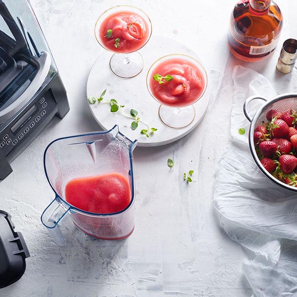 Блендер проф.с шумоизол.колпаком «Квайт Ван» на магн.основе,мерн.;тритан;1,4л;1,3Квт;черный,прозр.