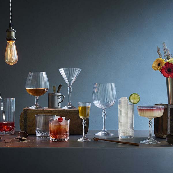 Коктейльная рюмка «Америка 20х»;стекло;155мл;D=94,H=157мм;прозр. Коктейльная рюмка «Америка 20х»;стекло;155мл;D=94,H=157мм;прозр.