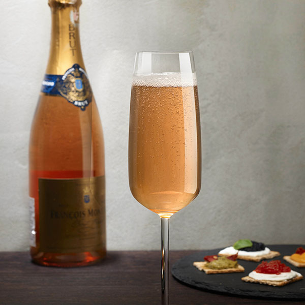 Бокал-флюте «Мираж»;хр.стекло;245мл;D=46,H=235мм;прозр. Бокал-флюте «Мираж»;хр.стекло;245мл;D=46,H=235мм;прозр.