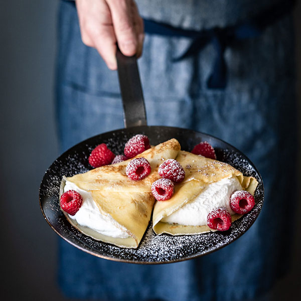 Сковорода для блинов;голуб.сталь;D=18,H=2,L=36см;металлич.