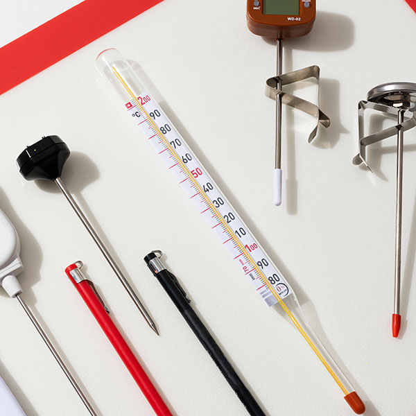 Термометр электронный (от -50°C до +300°C);сталь;,L=130,B=45мм;бордо,стальной