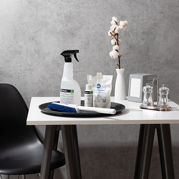 Поднос прорезиненный круглый «Камтрид»;стеклопласт.;D=405,H=19мм;черный