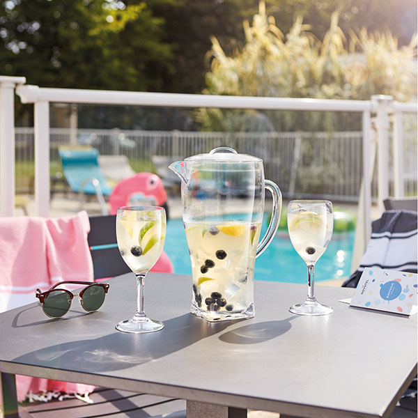 Кувшин с крышкой;пластик;2л