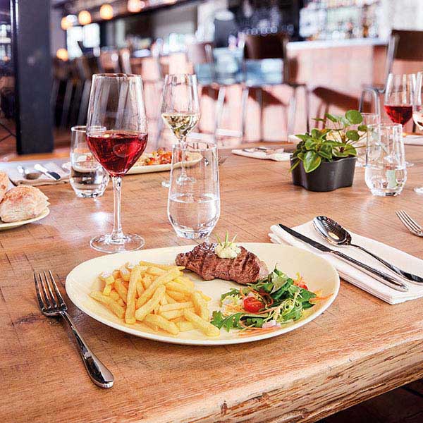 Бокал для вина «Минерал»;стекло;350мл;D=79,H=219мм;прозр. Бокал для вина «Минерал»;стекло;350мл;D=79,H=219мм;прозр.