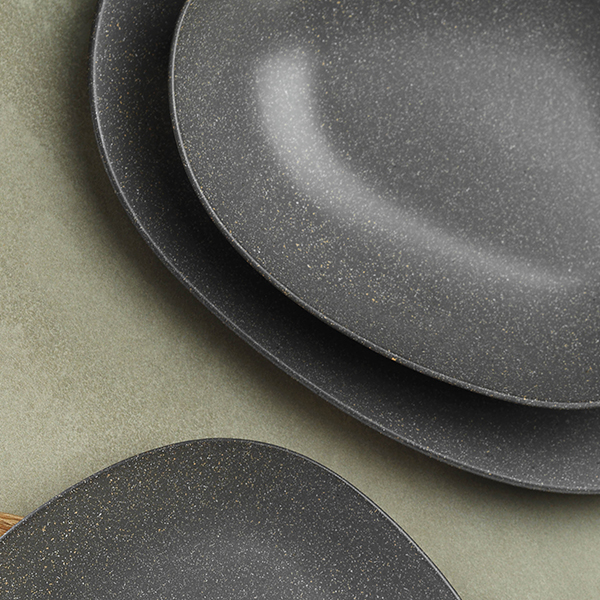 Тарелка «Гэлэкси» ассиметричная;фарфор;D=220,H=25мм;граф.,глянц.