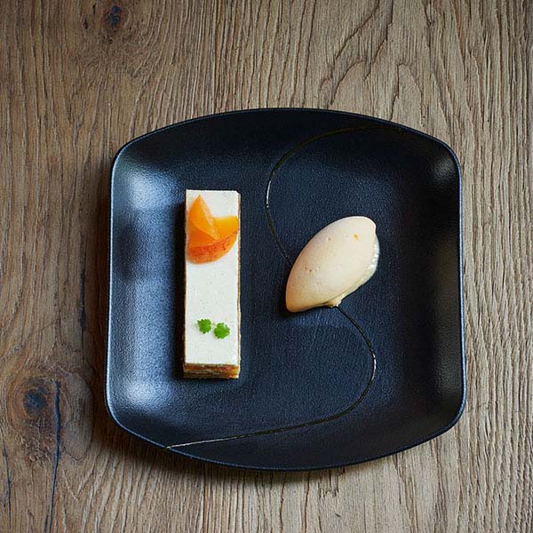 Тарелка квадратная;фарфор;,H=29,L=208,B=200мм;черный