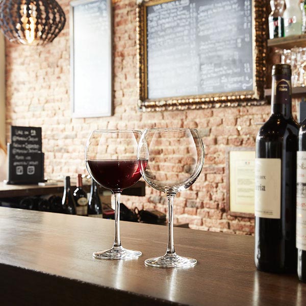 Бокал для вина «Каберне Баллон»;хр.стекло;350мл;D=72/90,H=182мм;прозр. Бокал для вина «Каберне Баллон»;хр.стекло;350мл;D=72/90,H=182мм;прозр.