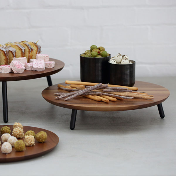 Доска для подачи;орех;D=40,H=2см;деревян.