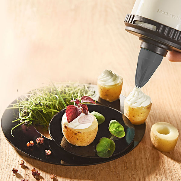 Шприц конд.;пластик;0,75л;,L=38,4см