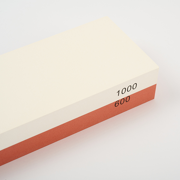 Камень точильный абразивность 600/1000;,H=3,L=18,B=6см;белый,красный