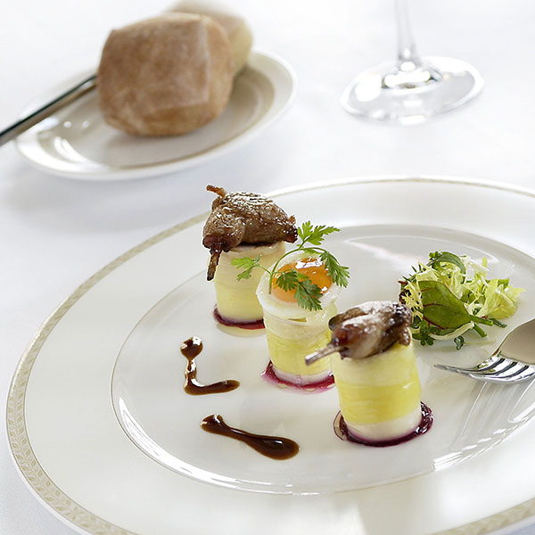 Тарелка «Антуанетт» мелкая;фарфор;D=310,H=28мм;белый,олив.