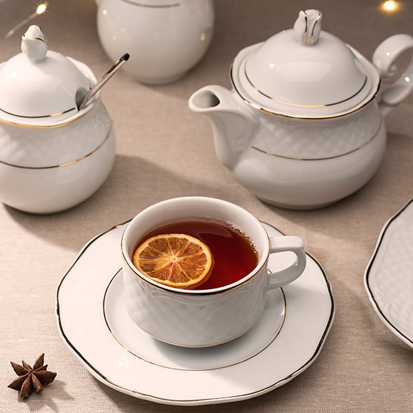 Чайник заварочный «Афродита»;фарфор;400мл;D=17,H=13см;белый,золотой Чайник заварочный «Афродита»;фарфор;400мл;D=17,H=13см;белый,золотой