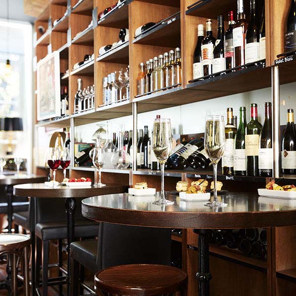 Бокал-флюте «Минерал»;стекло;160мл;D=63,H=224мм;прозр. Бокал-флюте «Минерал»;стекло;160мл;D=63,H=224мм;прозр.