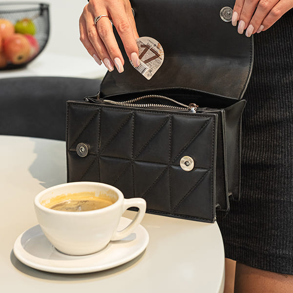 Сироп «Айриш Крим» ароматизированный порционный Pinch&Drop на подложке[50шт];поливинилхл.;15мл;D=45,