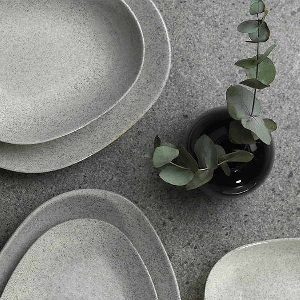 Тарелка «Гэлэкси» ассиметричная;фарфор;D=350,H=39мм;свет.-сер.