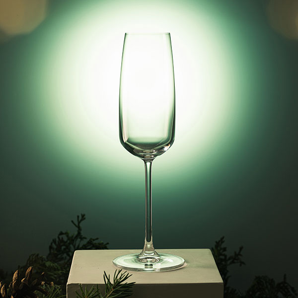 Бокал-флюте «Мираж»;хр.стекло;245мл;D=46,H=235мм;прозр. Бокал-флюте «Мираж»;хр.стекло;245мл;D=46,H=235мм;прозр.