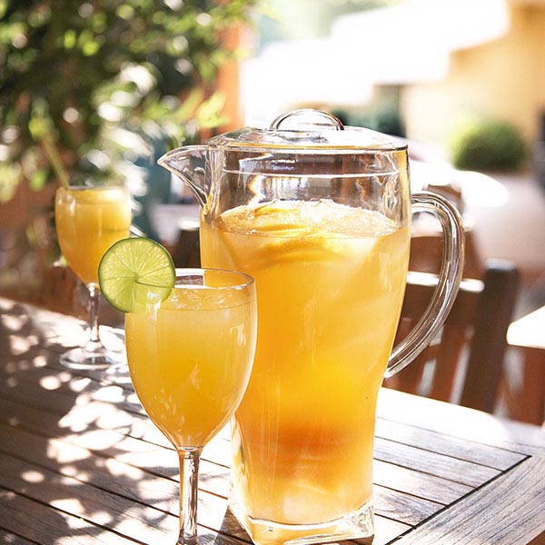 Кувшин с крышкой;пластик;2л