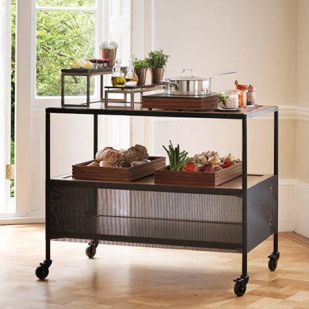 Тележка сервировочная;орех,сталь нерж.;,H=88,L=110,B=65см;тем.дерево,черный