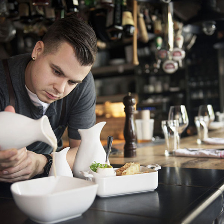 Молочник;фарфор;125мл;,H=10,L=7,B=6см;белый