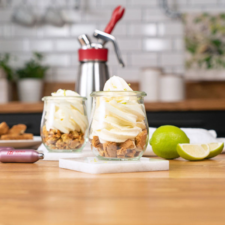 Сифон для сливок «Гурме»;сталь нерж.,пластик;0,5л;D=73,H=250,B=105мм;металлич.