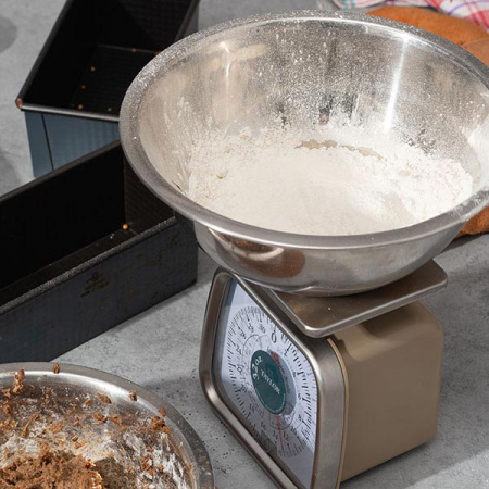 Весы;,H=15,5,L=14,B=10,5см;кофейн.