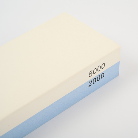 Камень точильный абразивность 2000/5000;белый,голуб.